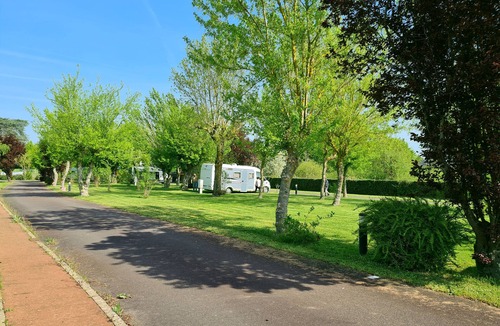 Besse-sur-Braye RV Rental | Electrified Camping Pitch
