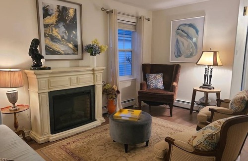 Halifax House | Elegance & Style With Custom Canopy Beds