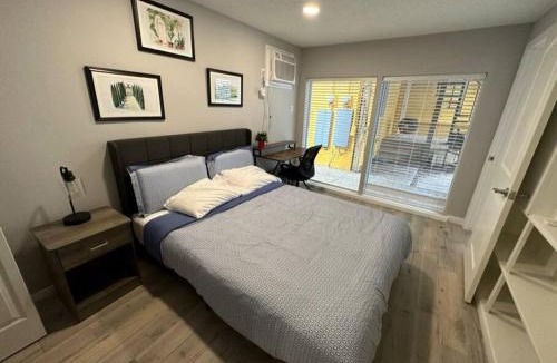 Neartown Cabin | Elegant 1 Bdr-Montrose Siena @The Italian Plaza