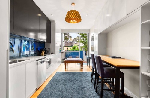 Balmain House | Elegant 1-Bed with Study by Balmain Wharf