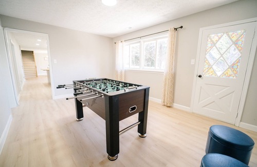 Hunter Mill House | Elegant 10BR/5BA | Private Parking । Great Falls