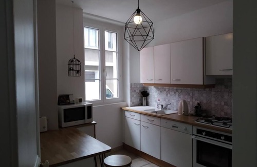 Aix-les-Bains City Center House | Elegant 110 m'apartment in a townhouse 400m from the city center of Aix