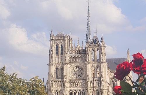 Saint-Leu Apartment | Elegant 120m2-Face cathedrale-6 pers-free Parking