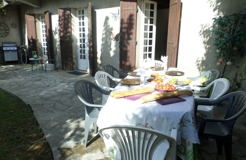 Clairac House | Elegant 18thC ‘Maison de Maitre’ overlooking River Lot and Clairac Abbey
