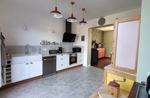 Dernancourt House | Elegant 1930s house 180m2