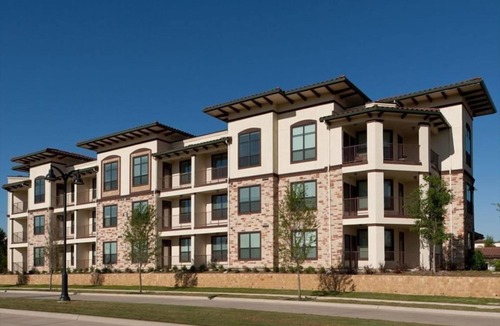 Las Colinas Condo | Elegant 1BR Condo at AMLI at Escena w Pool