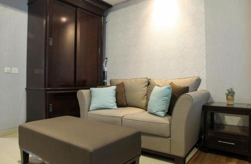 Cipete Utara Apartment | Elegant 1BR Kemang Village Apartment By Travelio