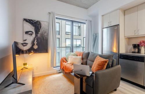 Cite Multimedia Apartment | Elegant 1BR Retreat and Chic Stay in Old Port