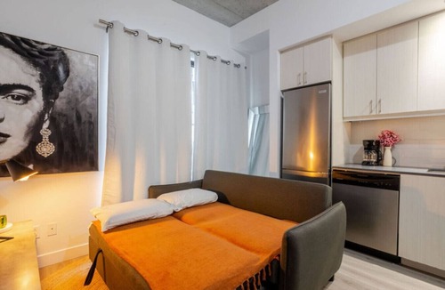 Cite Multimedia Apartment | Elegant 1BR Retreat | Chic Stay in Old Port