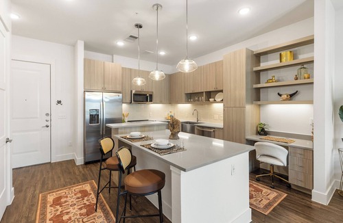 West Oak Hill Apartment | Elegant 1BR w/Pool & Gym Access