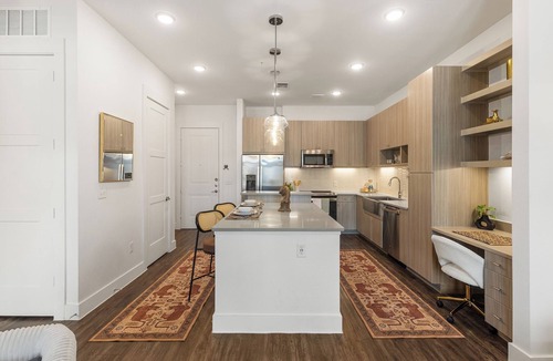 West Oak Hill Apartment | Elegant 1BR w/Pool & Gym Access