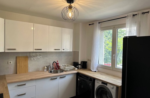 Saint-Denis Apartment | Elegant 2 Bedroom Apartment with Free Parking Paris St-Denis by Immo Kit BNB
