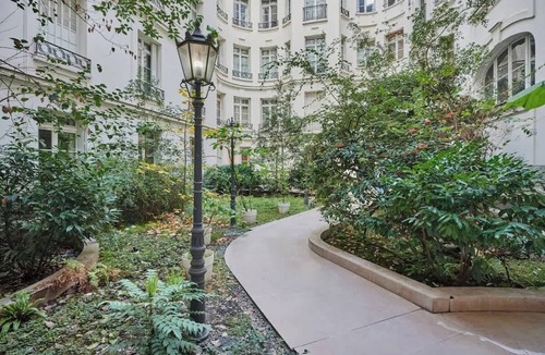 Porte-Dauphine Apartment | Elegant 2-bedroom apartment - Trocadéro