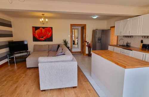 Gilmerton Ski Chalet | Elegant 2 Bedroom Chalet