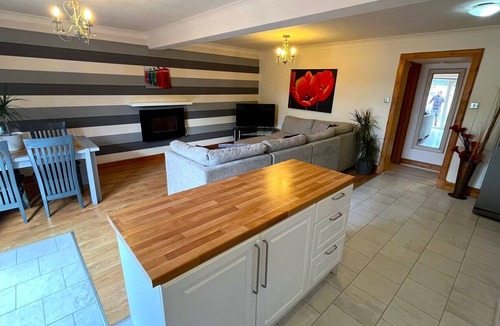 Gilmerton Ski Chalet | Elegant 2 Bedroom Chalet