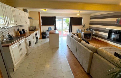 Gilmerton Ski Chalet | Elegant 2 Bedroom Chalet