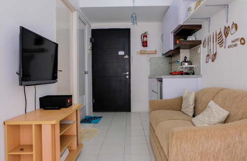 Binong Apartment | Elegant 2BR Paragon Village Apartment By Travelio