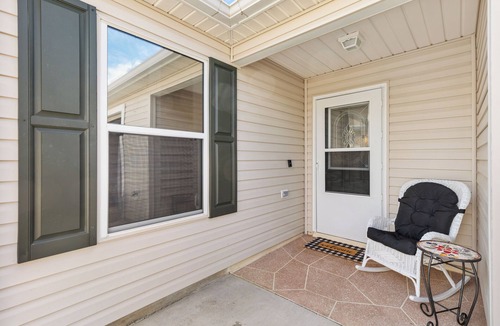 Duval Cottage | Elegant 2BR Retreat in The Villages Golf Cart Included Pet-Friendly Yard