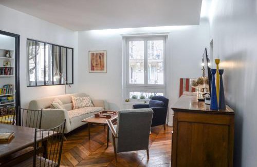 Quartier de Rochechouart Apartment | Elegant 2BR Retreat in the 9th