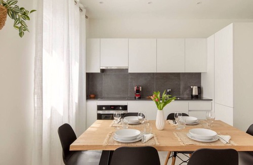Lugano Apartment | Elegant 3.5-room air-conditioned apartment with free parking space