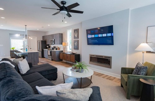 Lynchburg Villa | Elegant 3 BDR Escape | KING Bed + TV in Every Room