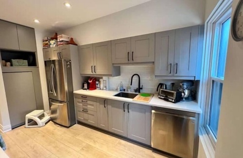 Leslieville House | Elegant 3-bed, 3 bath private Leslieville home