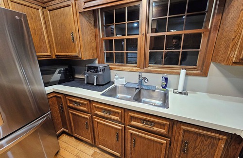 Lower Sackville House | Elegant 3-Bedroom Haven | Private Bath, Private Kitchen & BBQ