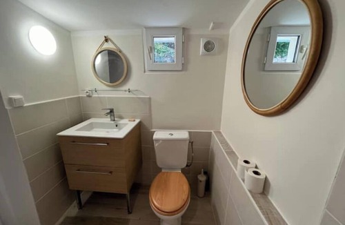Causse-de-la-Selle Other | Elegant 34 m2 Mazet in the garrigue with Wifi and air conditioning.