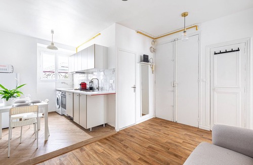 Quartier de la Goutte-d'Or Apartment | Elegant 49m² Paris Flat – Ideal for 4 Guests