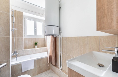 Quartier de la Goutte-d'Or Apartment | Elegant 49m² Paris Flat – Ideal for 4 Guests