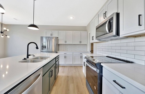 Greenwich House | Elegant 4Bed/3Baths Corporate Home with EV Charger for Travelling Professionals