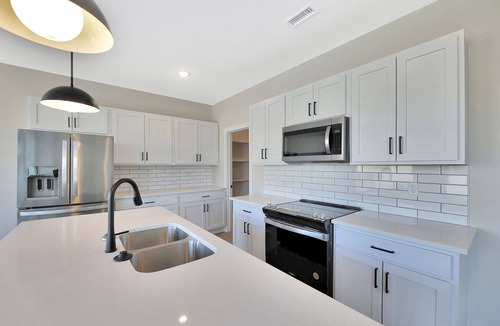 Greenwich House | Elegant 4Bed/3Baths Corporate Home with EV Charger for Travelling Professionals