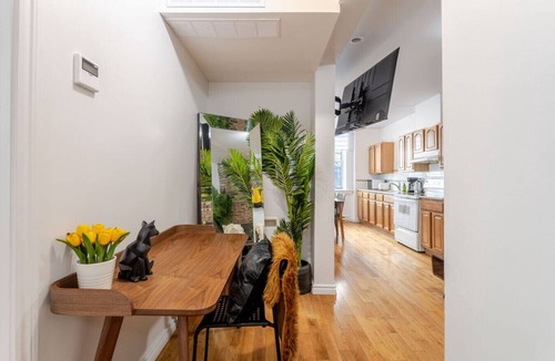 Shaughnessy Village Apartment | Elegant 4BR residence in downtown MTL