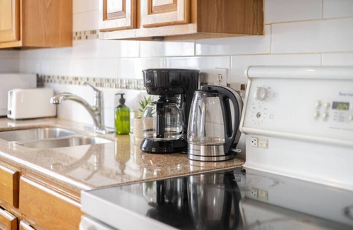 Shaughnessy Village Apartment | Elegant 4BR residence in downtown MTL