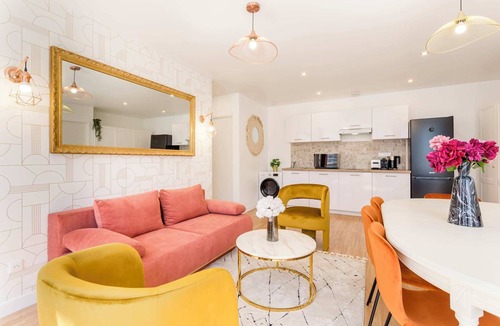 Grenelle Apartment | Elegant 5-Bedroom Parisian Retreat Steps from the Eiffel Tower