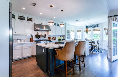 Coronado House | Elegant 5BR Coastal Home - Walk to Beach