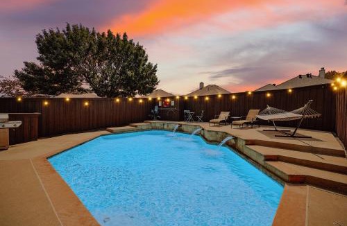 Mesquite Villa | Elegant 5BR Retreat w Private Pool & Game Room