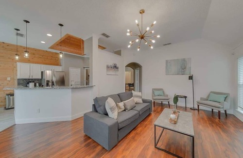 Mesquite House | Elegant 5BR Retreat w/Private Pool & Game Room