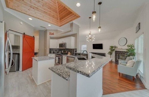 Mesquite House | Elegant 5BR Retreat w/Private Pool & Game Room