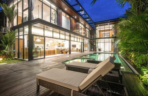 Batubelig Villa | Elegant 6BR Canggu Villa, Jacuzzi, AC,