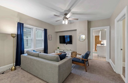 Lower East Side House | Elegant 7 br Home w Bonus Room