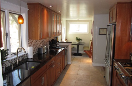 Provincetown Condo | Elegant and Beautiful 3 Bedroom unit in West End. Three cars parking - tandem