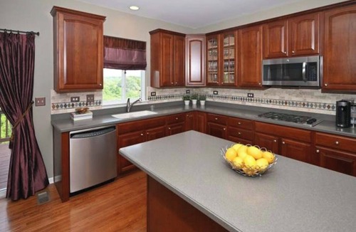 West Dundee House | Elegant and Charming 4-bedroom house with AC in West Dundee