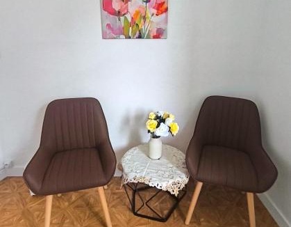 La Ferte-sous-Jouarre Bed & Breakfast | Elegant and cozy city center B&B