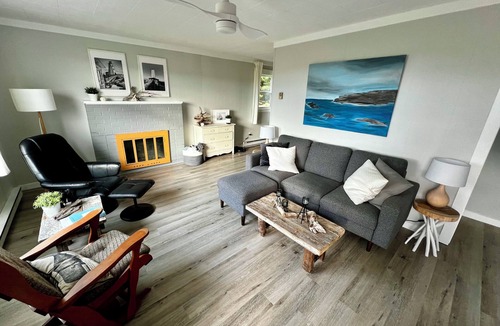 North Head House | Elegant and modern, ocean view private vacation home