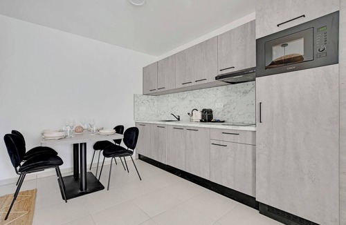 Suresnes Apartment | Elegant apartment - 1 bedroom/2 bedrooms - close to Paris & La Défense