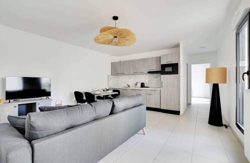 Suresnes Apartment | Elegant apartment - 1 bedroom/2 bedrooms - close to Paris & La Défense