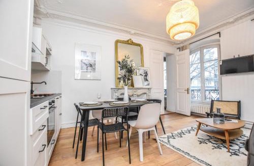 10th Arrondissement Apartment | Elegant apartment - 3BR-8P - Gare de l'est