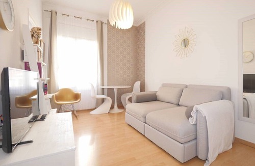 Sants Apartment | Elegant apartment in Barcelona
