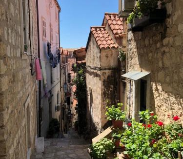 Dubrovnik Old Town Apartment | Elegant Apartment Leila